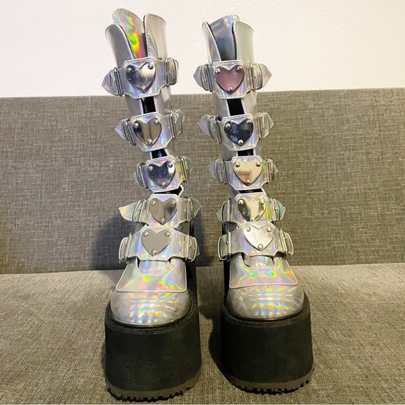 Demonia Womens Heart Strap Silver Platform Boots - Picture 4 of 8